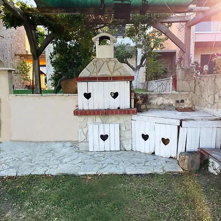Mikael Pool Villa *