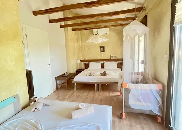 Villa Mikael Pool Paliouri